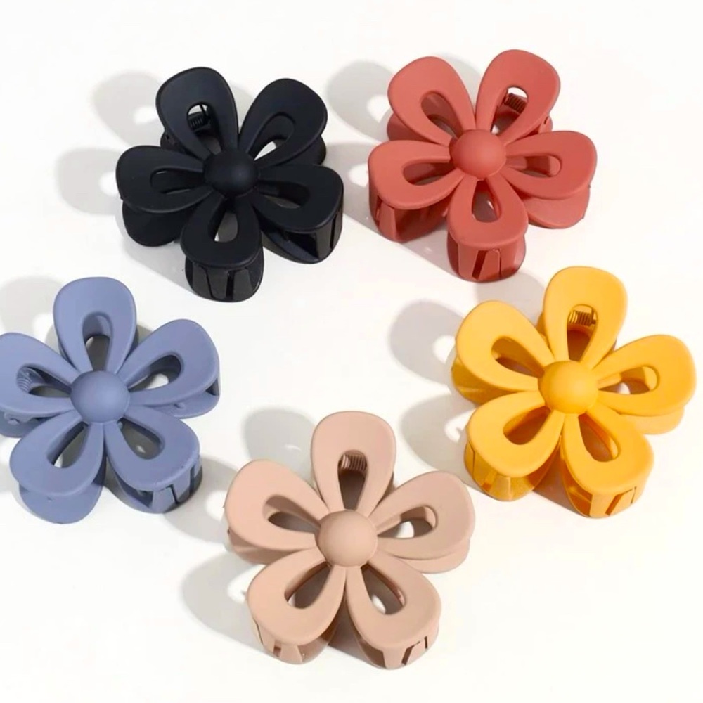 Hair clips